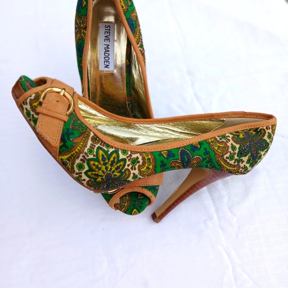 STEVE Madden Leslie Paisley Peep Toe Heels 8.5 medium 😍 - Picture 4 of 8